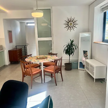 60s-style Coastal Retreat Minutes From The * Mellieħa