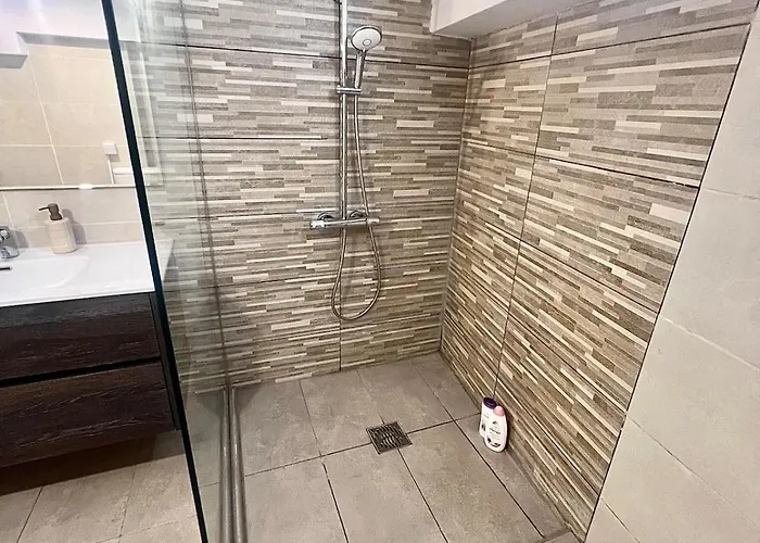 Appartement 60s-style Coastal Retreat Minutes From The